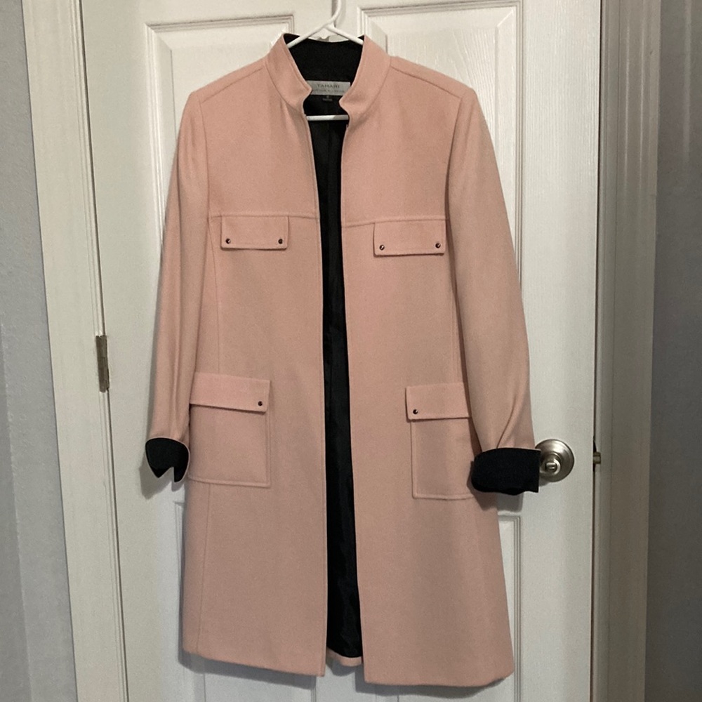 Tahari tan coat, size 10, lightweight , perfect condition, rayon polyester.